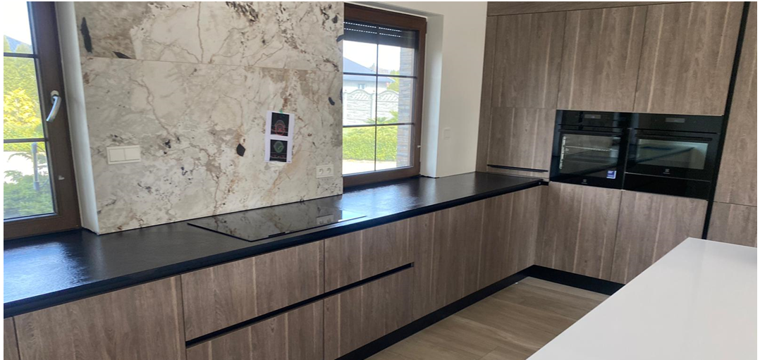 Küchenarbeitsplatte aus einem Granit Nero Zimbabwe