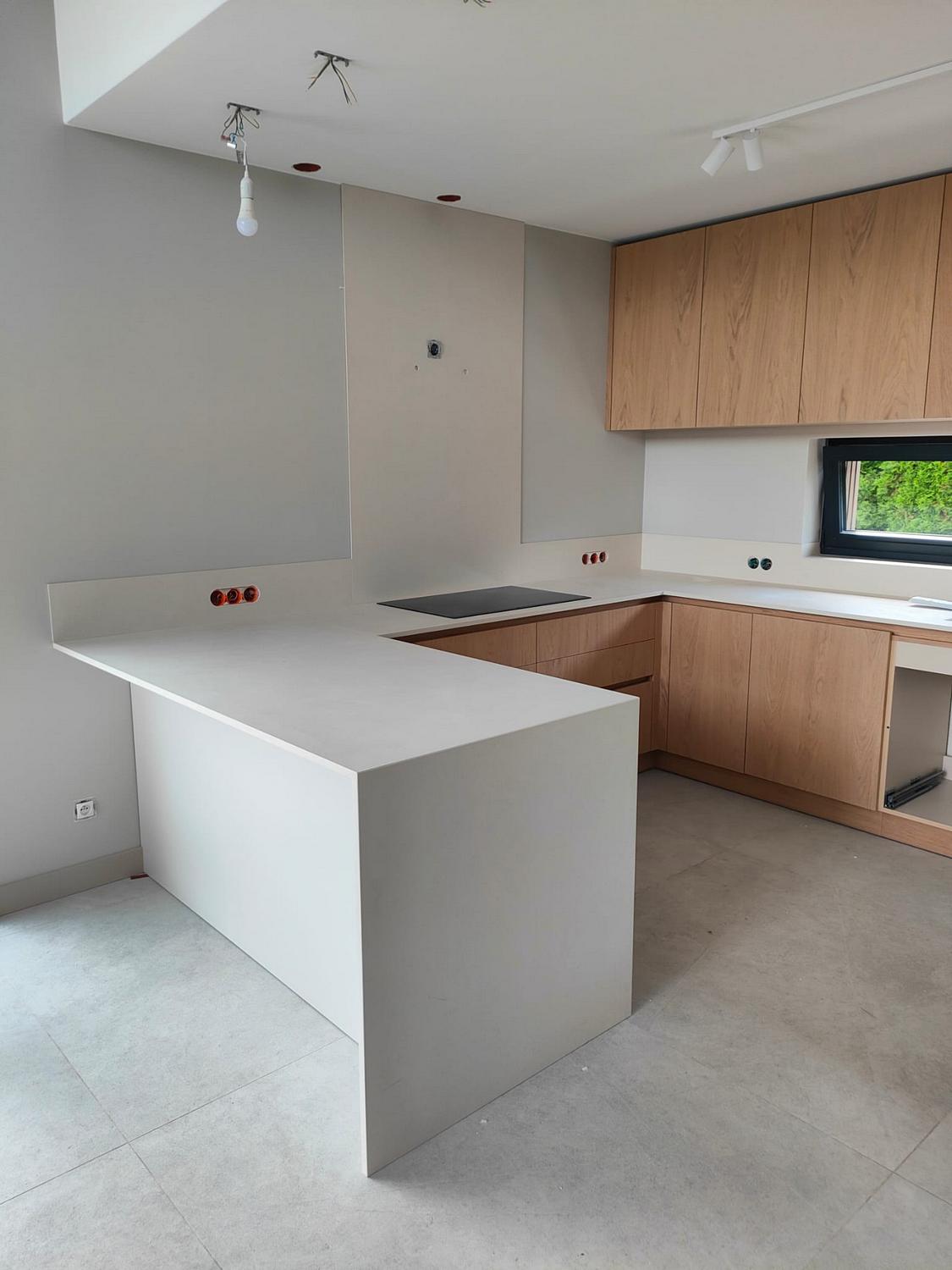 Küchenarbeitsplatten und Wandbeläge aus Keramik Laminam Calce Bianco