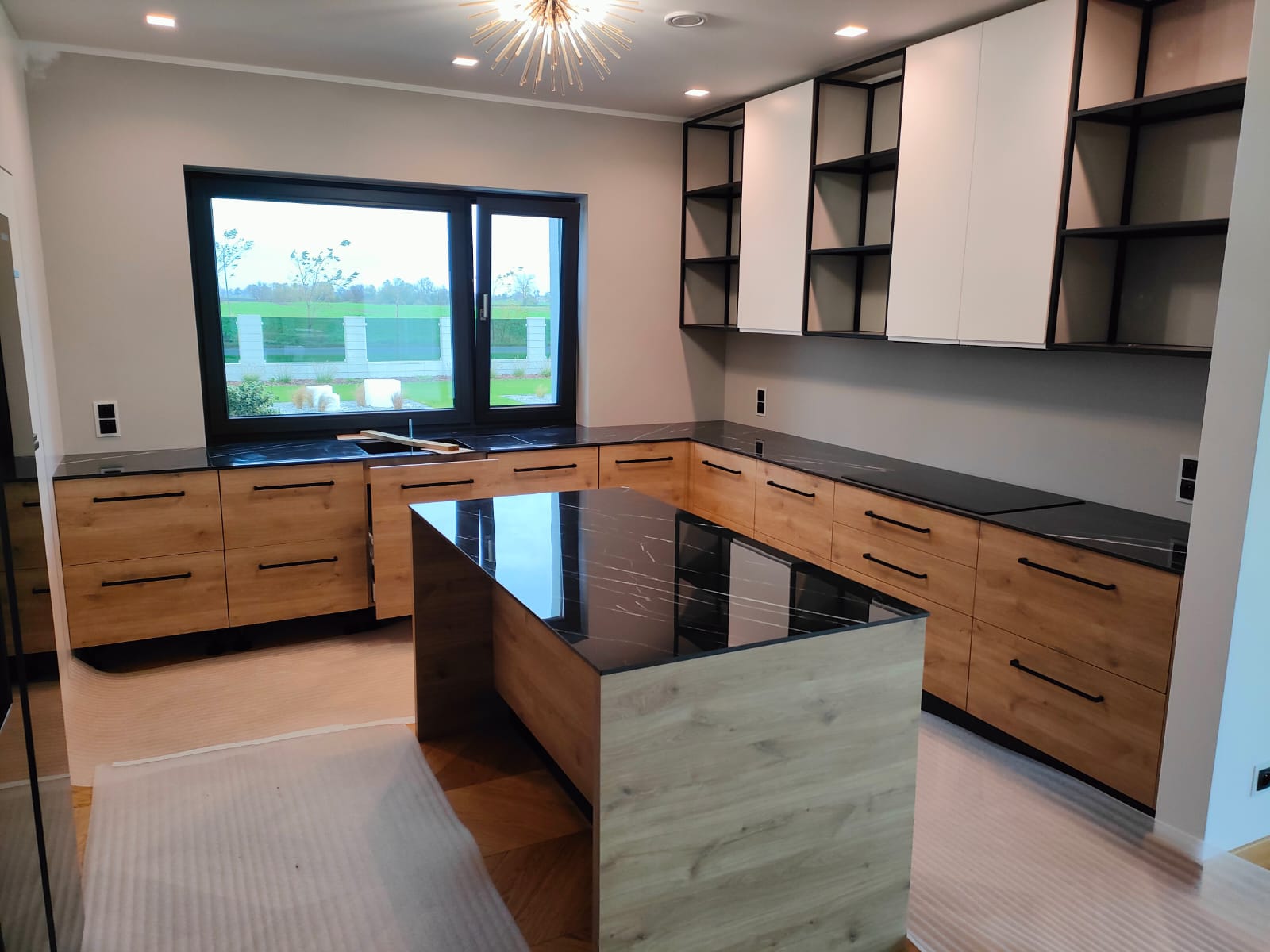 Küchenarbeitsplatte aus schwarzem Konglomerat Marquina 20 mm