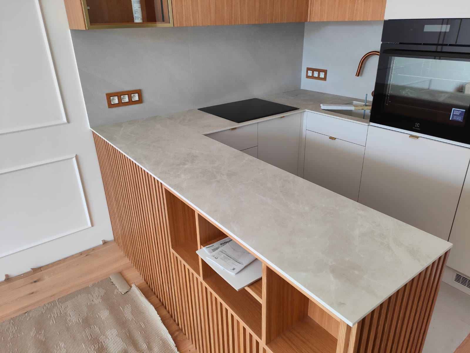 Küchenarbeitsplatte aus Keramik