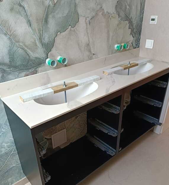 Badezimmerarbeitsplatte