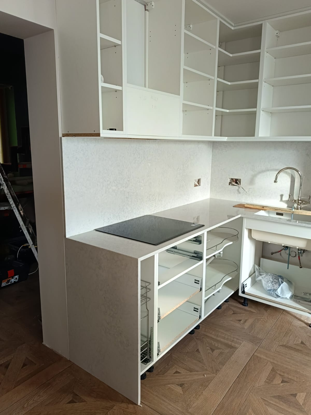 Küchenarbeitsplatten und Kücheninsel aus Keramik