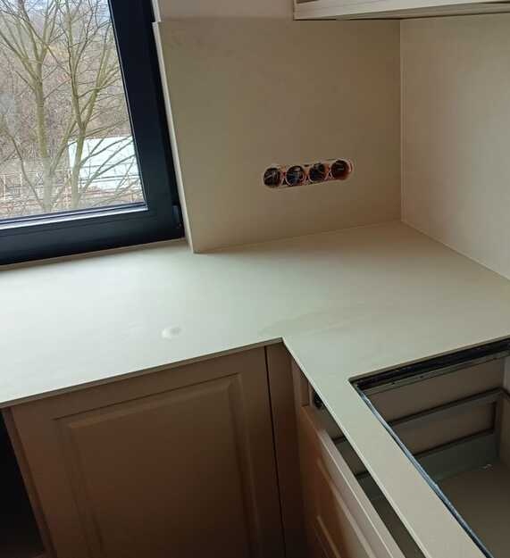Küchenarbeitsplatten aus Laminam Calce Bianco