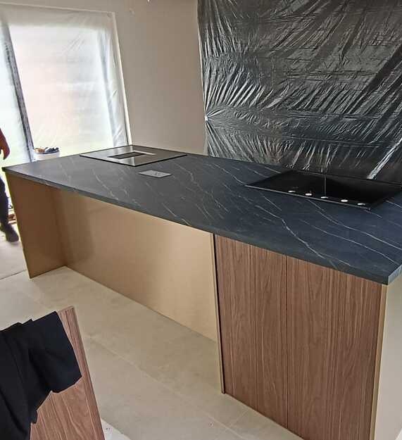 Arbeitsplatten aus Feinsteinzeug Franko Saint Laurent Delux