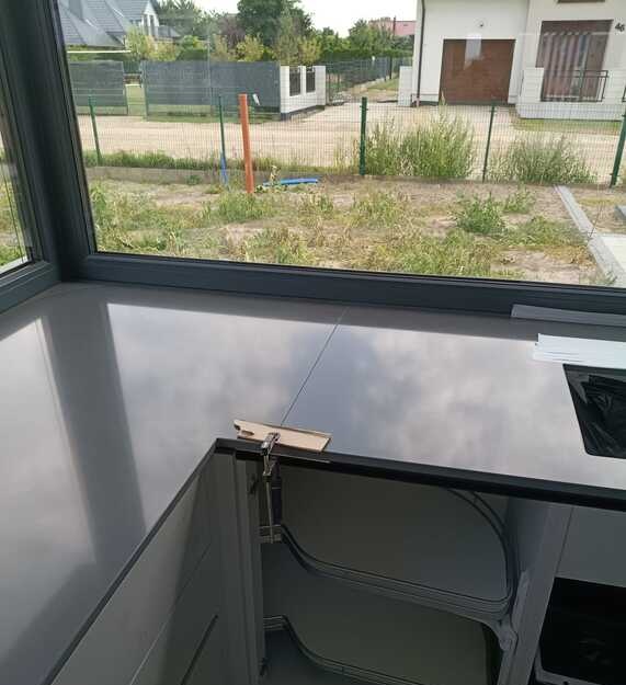 Küchenarbeitsplatten aus Technistone Crystal Anthracite Pure