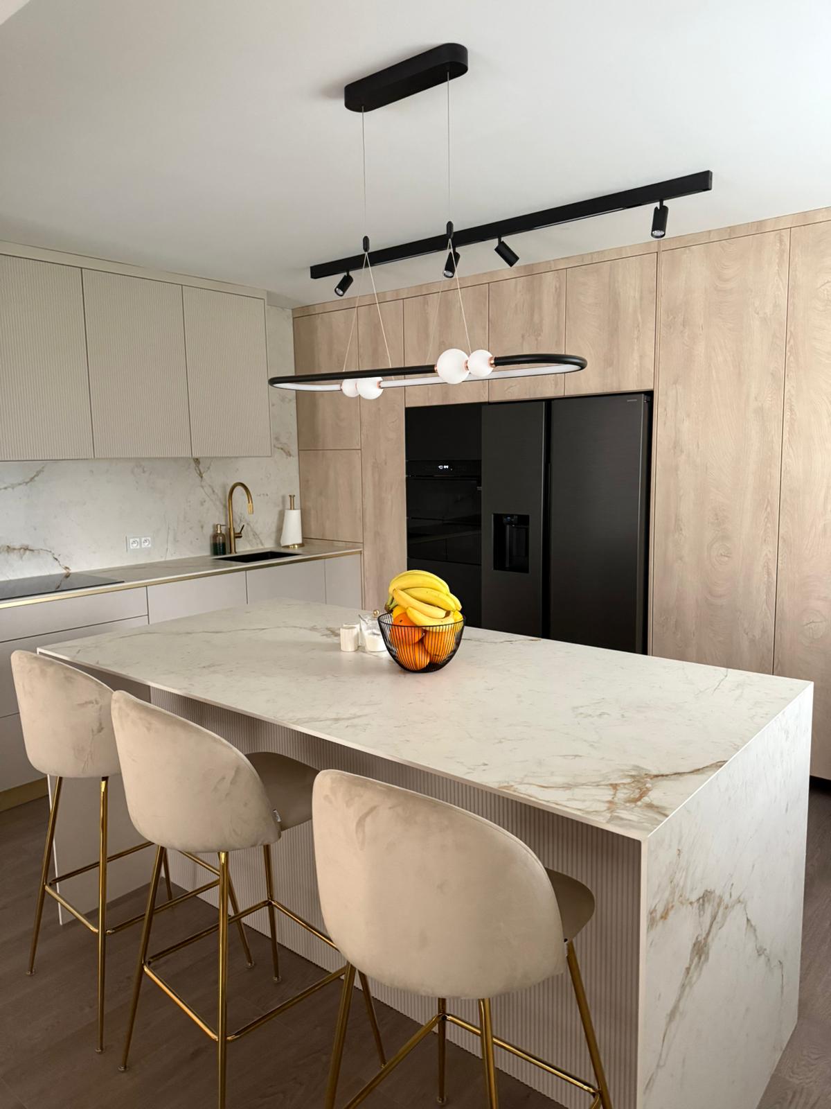 Küchenarbeitsplatten und Kücheninsel aus Keramik von Franko