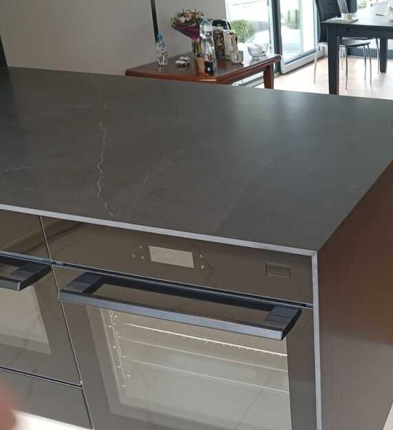 Küchenarbeitsplatten aus Keramik Franko Nero Venato