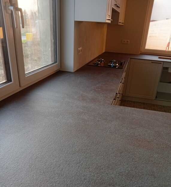 Montage von Küchenarbeitsplatten aus Laminam In-Side Porfido Marrone Fiammato