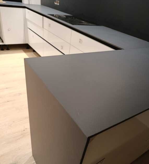 Küchenarbeitsplatten aus Keramik Franko Solid Black