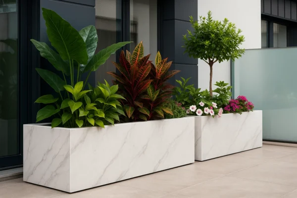 Keramik-Pflanzgefäße für Garten und Außenbereiche