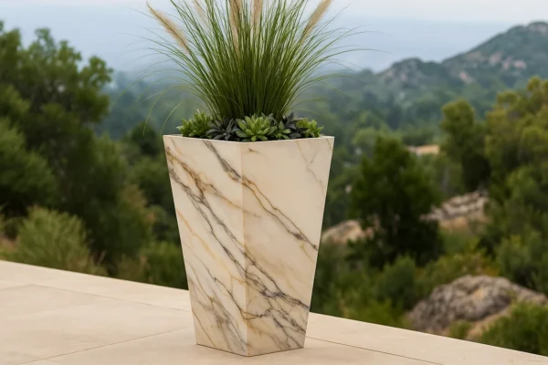 Keramik-Pflanzgefäße für Garten und Außenbereiche