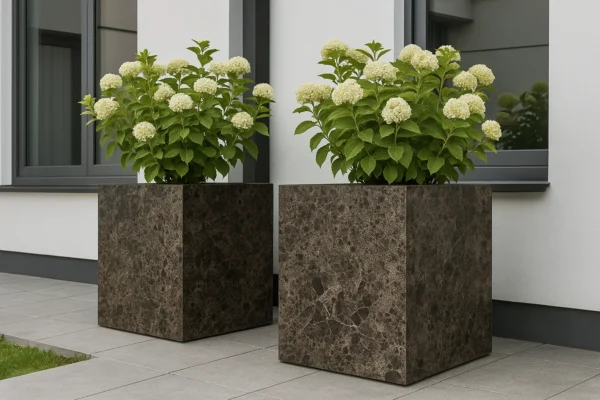 Keramik-Pflanzgefäße für Garten und Außenbereiche