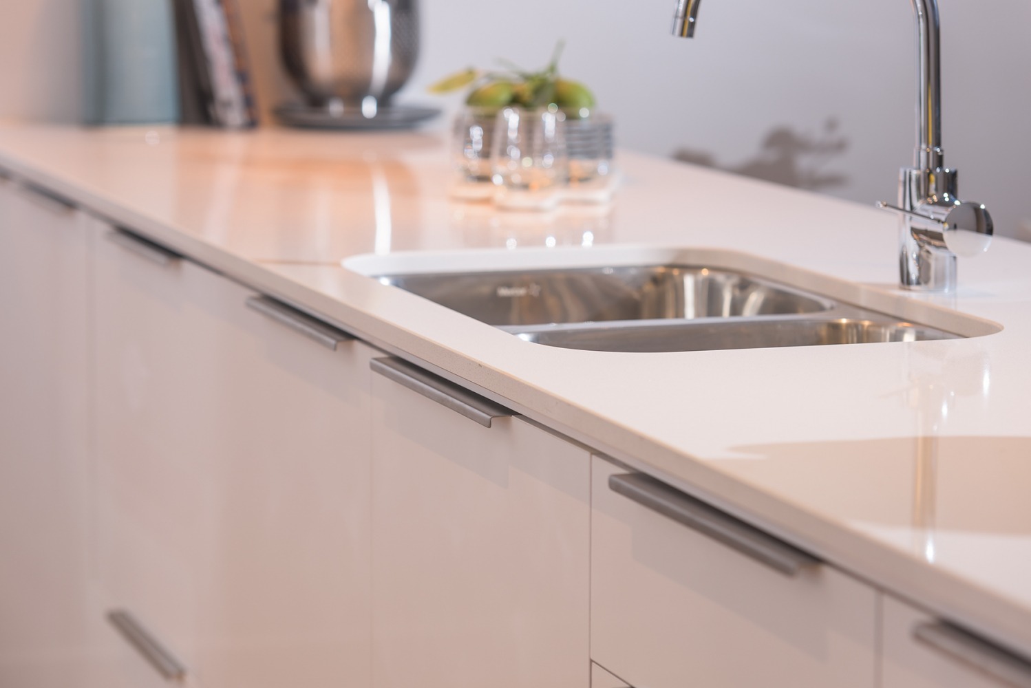 Technistone Crystal Diamond küchenarbeitsplatte aus Konglomerat nach Maß, Weiß – Poliert