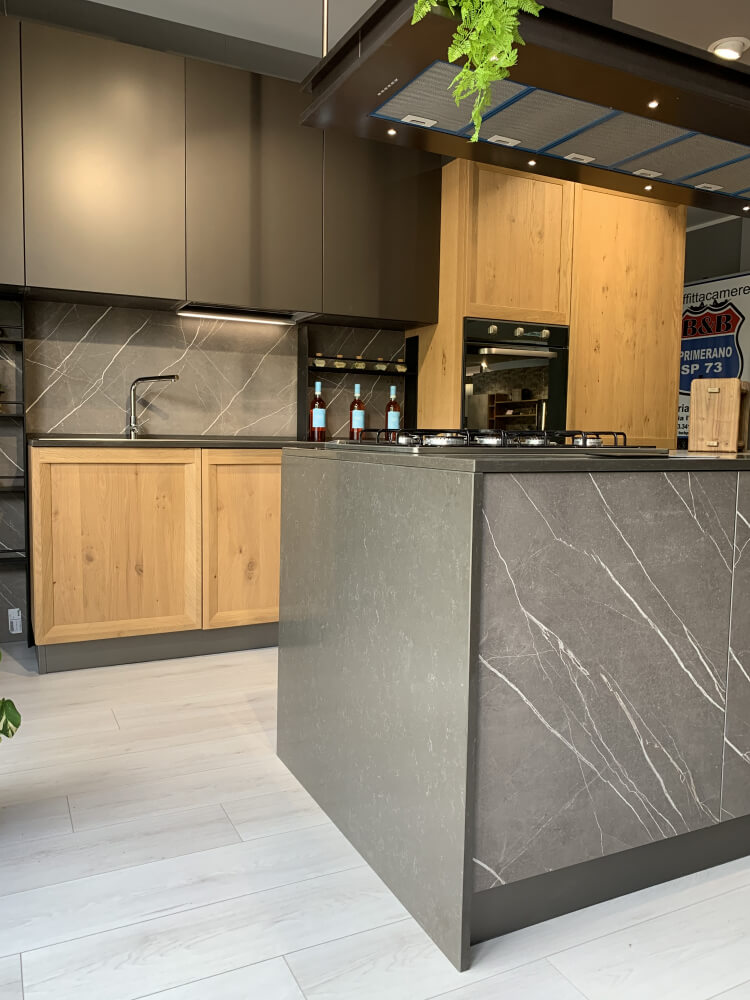 Küchenarbeitsplatte aus Konglomerat nach Maß, Grau – Technistone Noble Pietra Grey - poliert