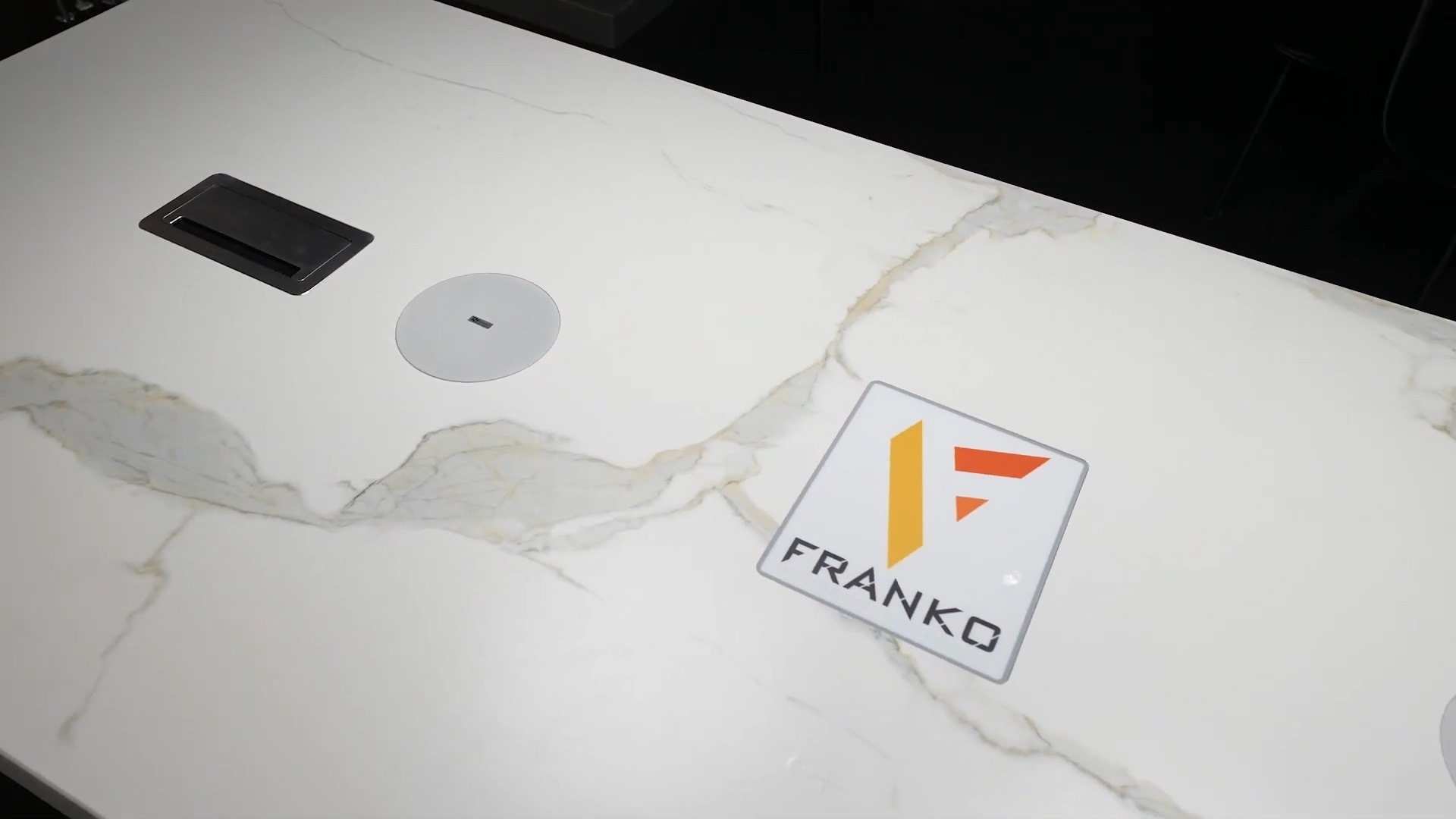 Keramik Konferenztisch FRANKO PRO – Champion