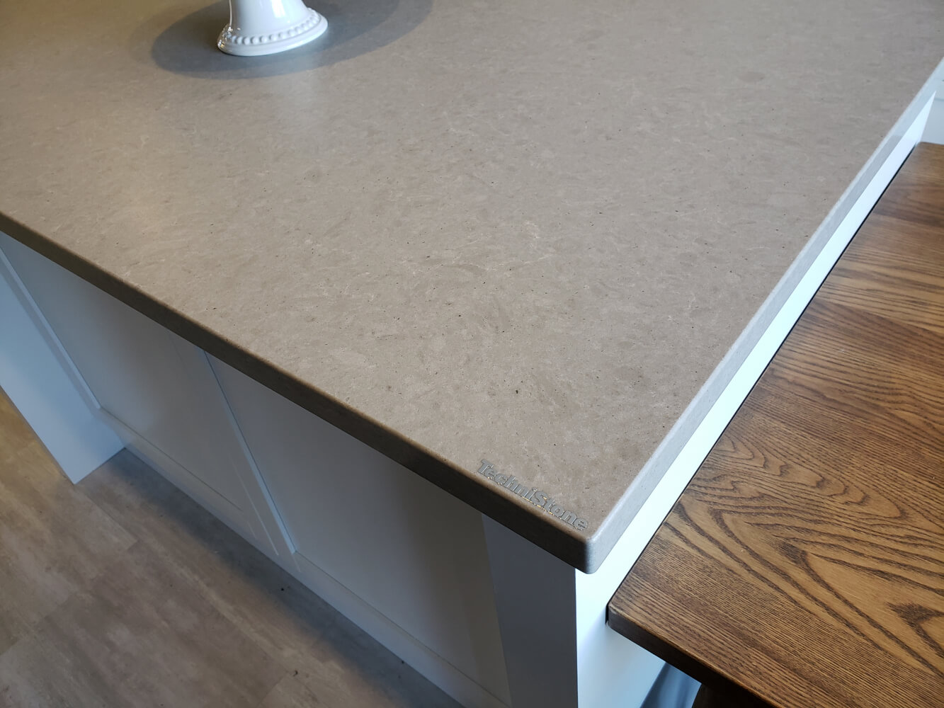 Küchenarbeitsplatte aus Konglomerat nach Maß, Grau – Technistone Noble Concrete Grey- poliert